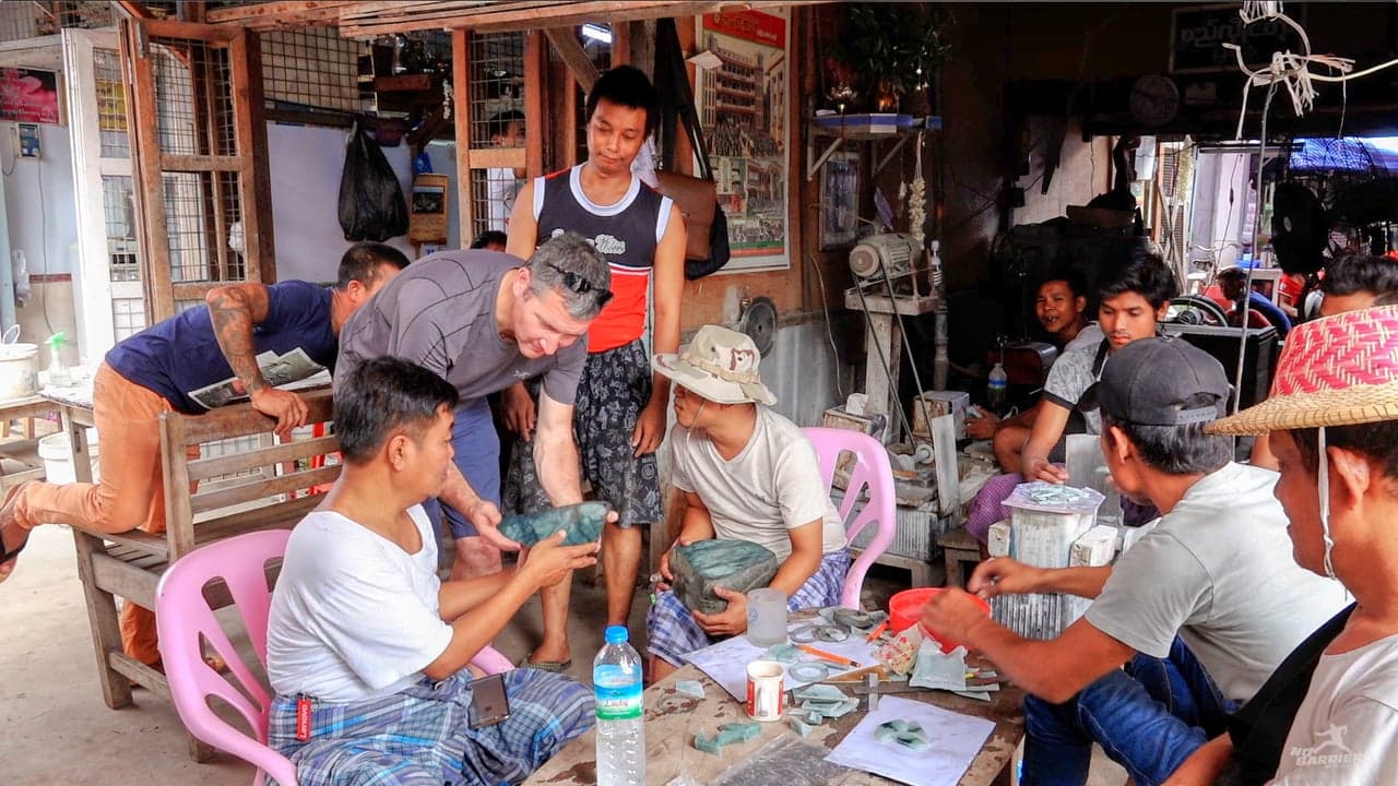 Myanmar: Deaf Jade Cutter