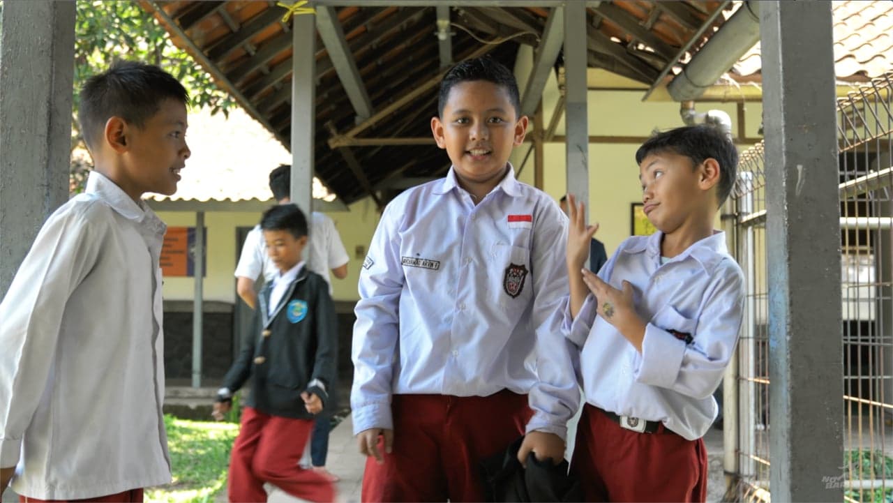 Indonesia: Cicendo Deaf School