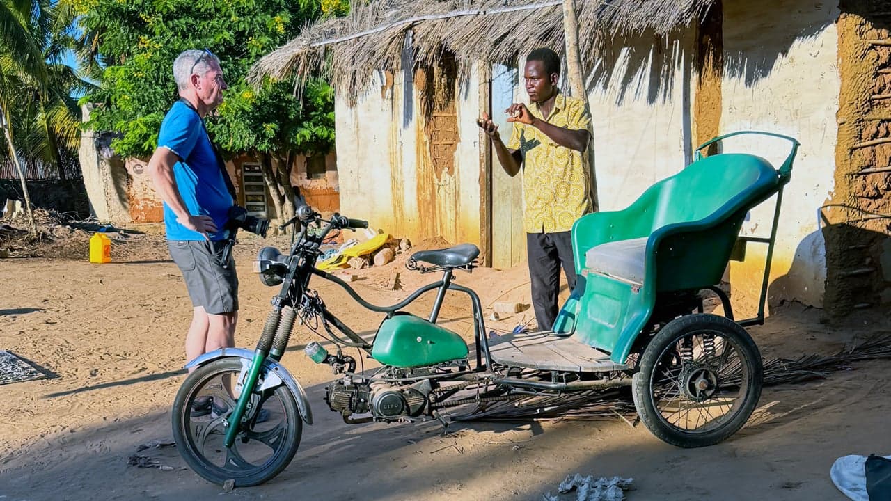 Mozambique: Deaf Rickshaw Owner