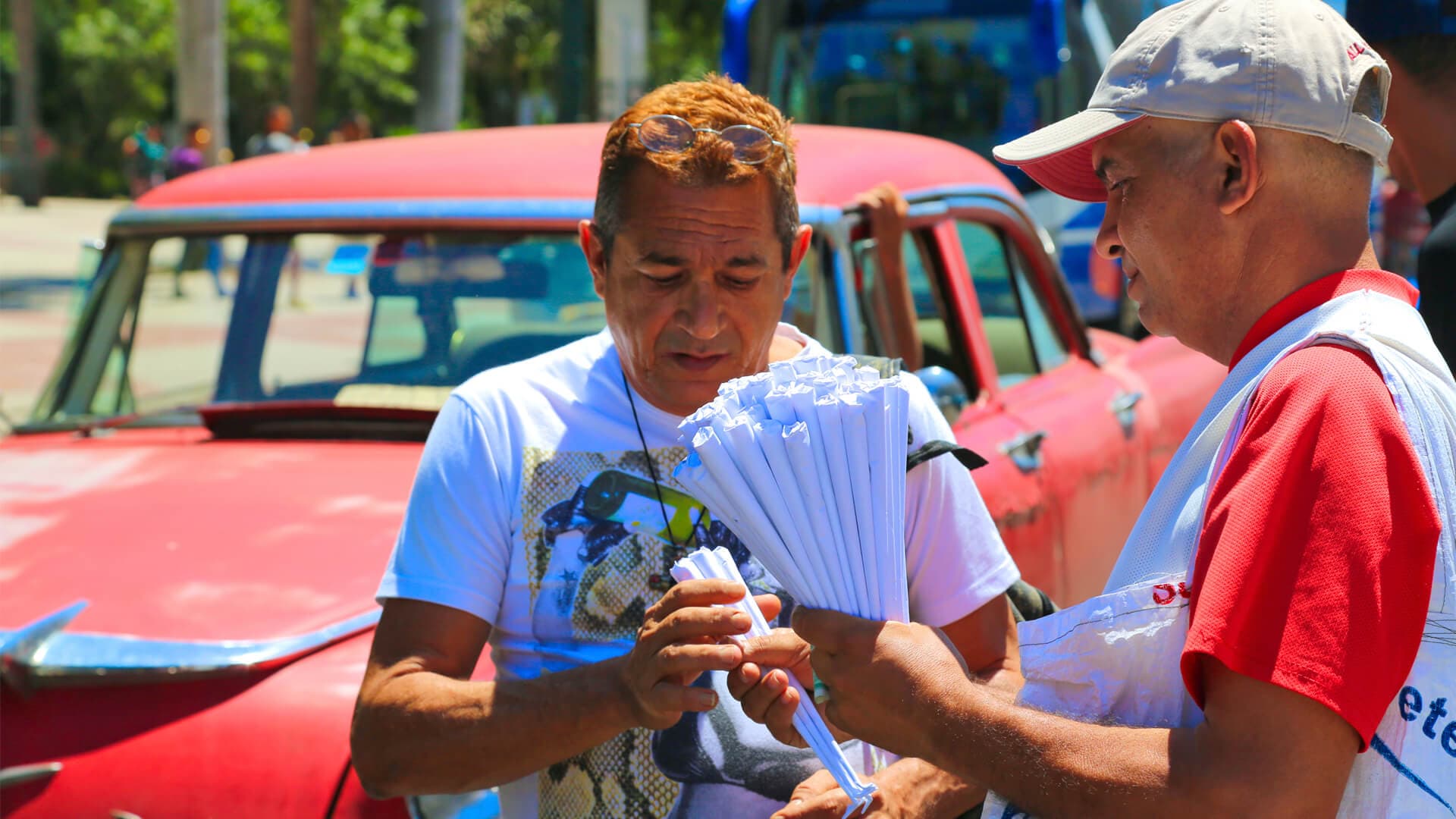 Cuba: Deaf Peanut Vendor