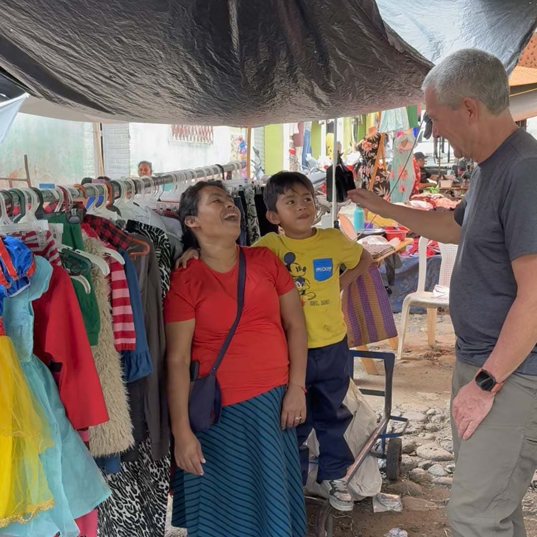 Guatemala: Deaf clothing vendor