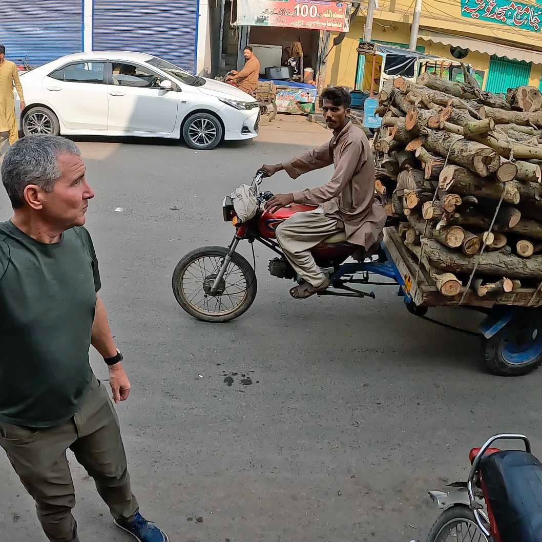 Pakistan:  Deaf Skin Specialist